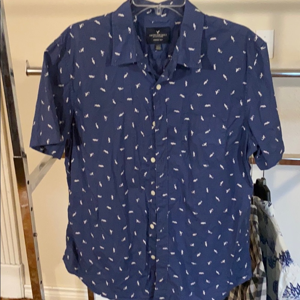 Men’s american eagle short sleeve shirt like new